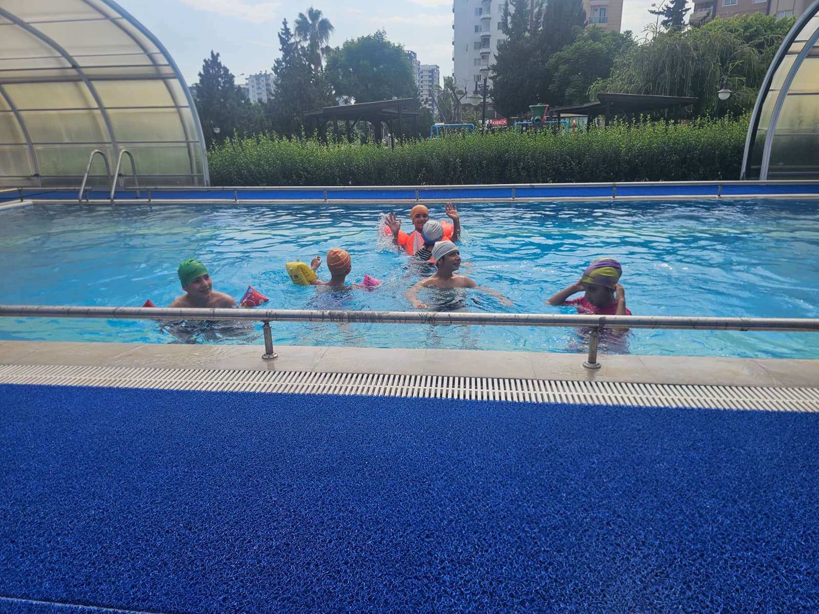 DİNÇ ÖZEL EĞİTİM YÜZÜCÜLERİ 